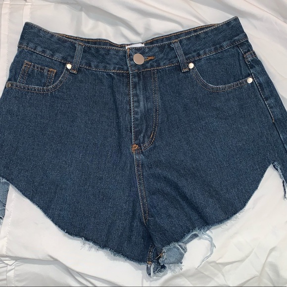 Shorts - Picture 1 of 2